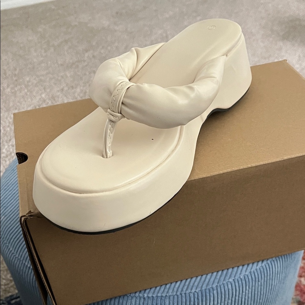 LEVMAS  Cream Women's Platform Sandals
